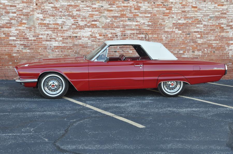  Ford Thunderbird Convertible 1966 года  (фото 3 из 25)